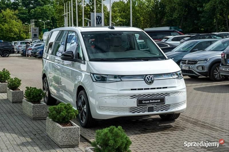 Nowe VW Multivan Style 2025 Biały Van