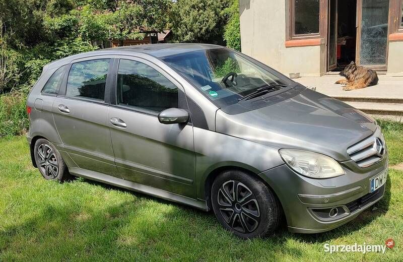 Używany Mercedes B200 2005 Srebrny Minivan