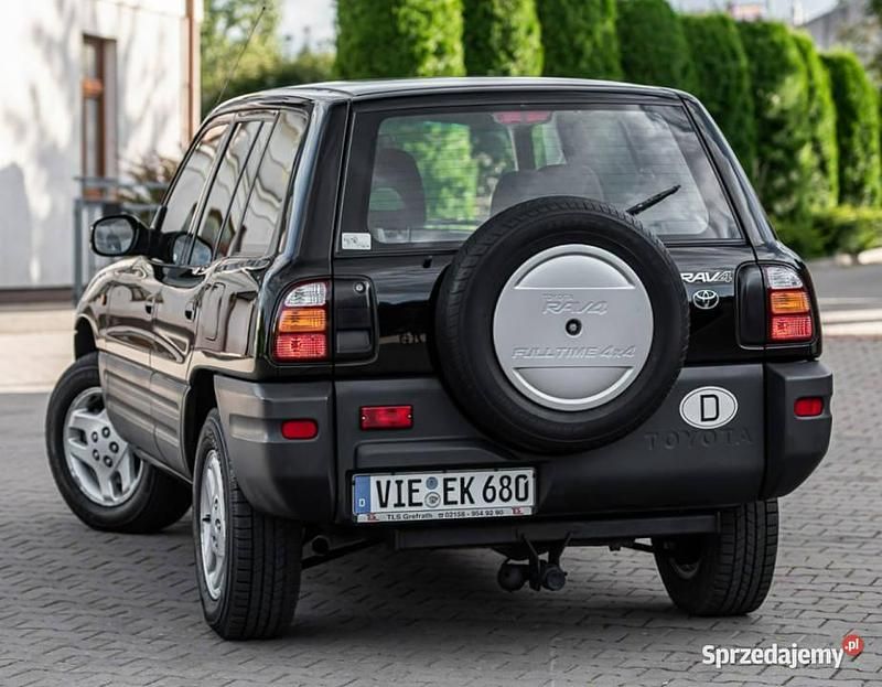 Czarny Używany 1999 Toyota RAV4 SUV | 28 700 zł - Obraz 1/4