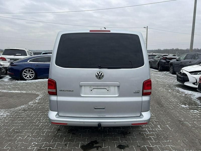 Używany VW Multivan 180 KM (132 kW) 2014 Srebrny Van