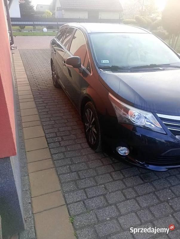 Używany Toyota Avensis 2013 Kombi