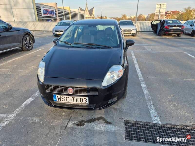 Czarny Używany 2008 Fiat Grande Punto Hatchback | 7500 zł (Uczciwa cena) - Obraz 1/4
