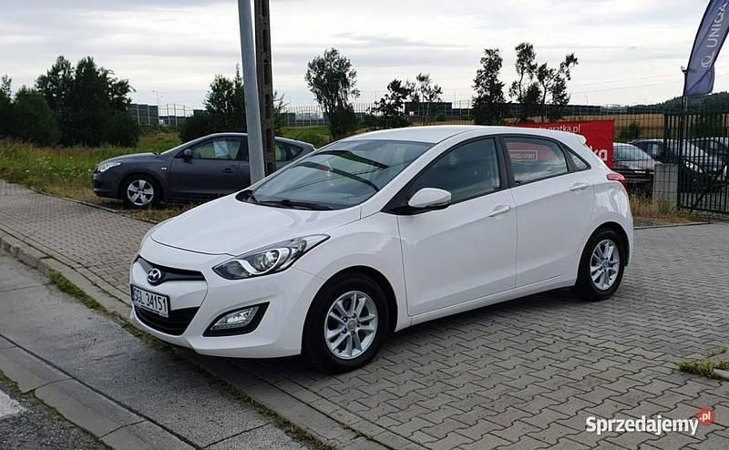 Biały Używany 2014 Hyundai i30 Hatchback | 37 800 zł (Uczciwa cena) - Obraz 1/4