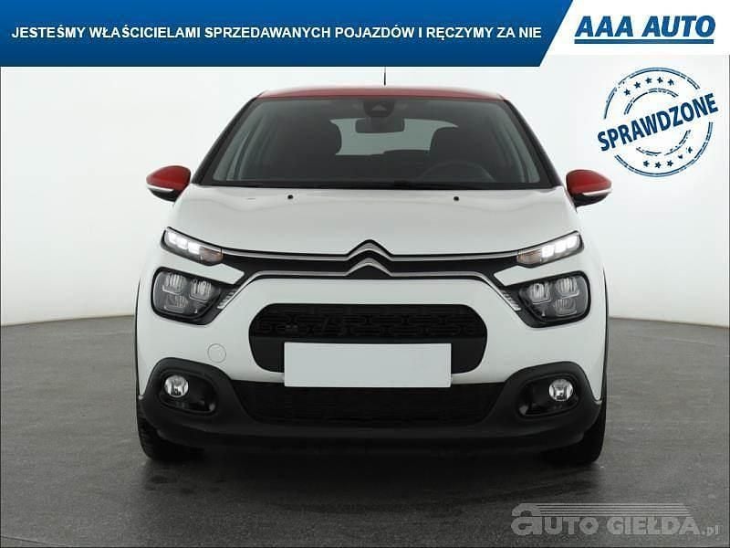 Używany Citroën C3 2023 Biały Hatchback