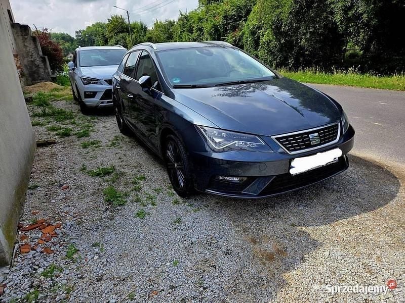 Grafitowy Używany 2019 Seat Leon Kombi | 62 000 zł (Uczciwa cena) - Obraz 1/4