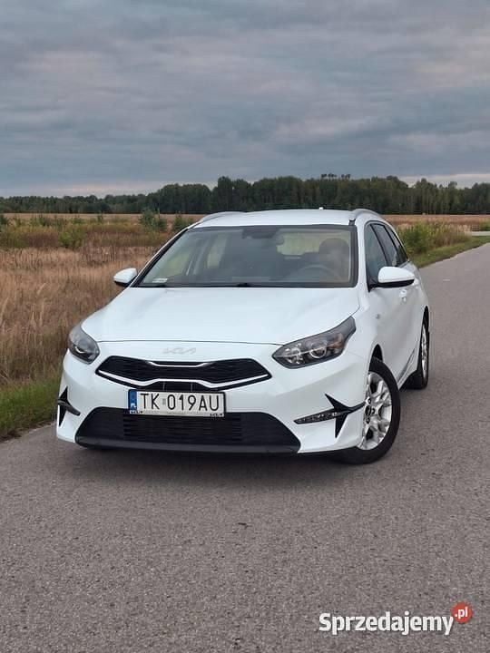 Używany Kia Ceed 2022 Biały Hatchback