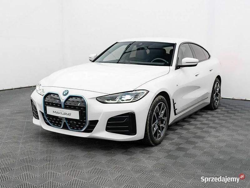 Używany BMW i4 M Sport 400 kW (544 KM) 2023 Biały Sedan/Limuzyna