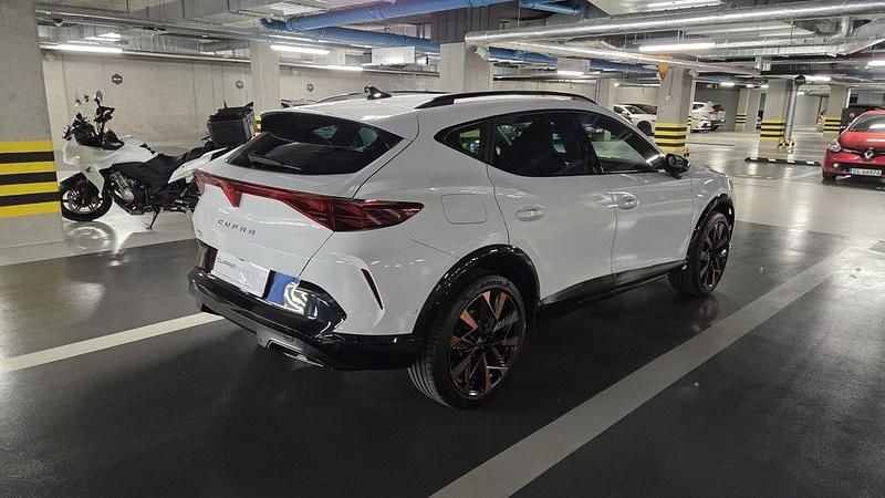 Nowe Cupra Formentor 204 KM (150 kW) 2025 Czarny (metalik) SUV