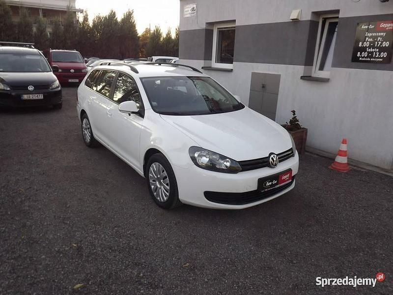 Biały (metalik) Używany 2012 VW Golf VII Kombi | 19 900 zł (Drogi) - Obraz 1/4