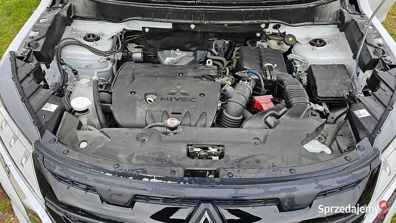 Używany Mitsubishi ASX 2024 Biały SUV