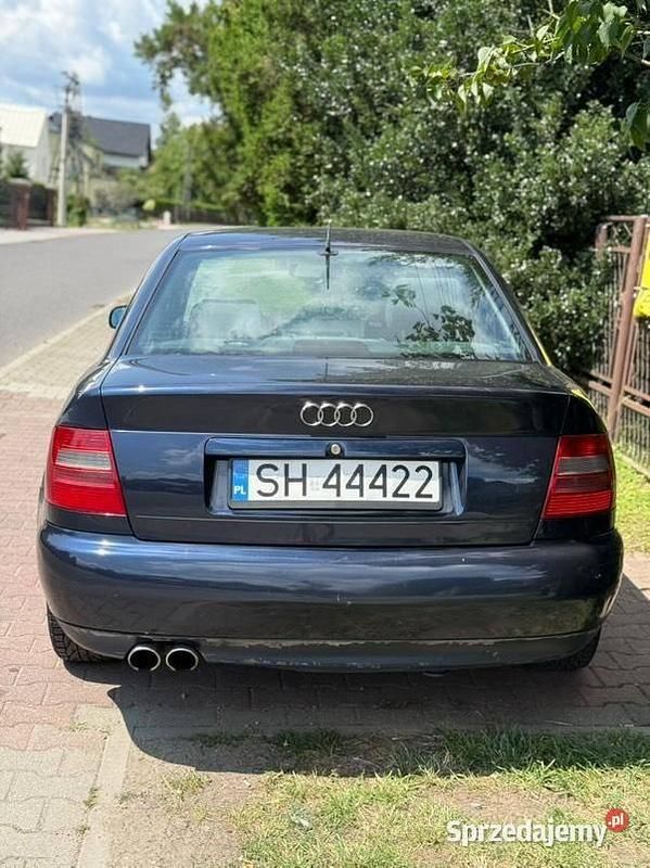 Niebieski Używany 1996 Audi A4 Sedan/Limuzyna | 2500 zł (Uczciwa cena) - Obraz 1/4