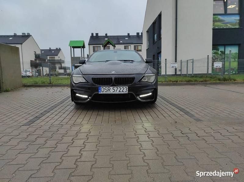 Czarny Używany 2005 BMW M6 Coupe | 35 000 zł - Obraz 1/4