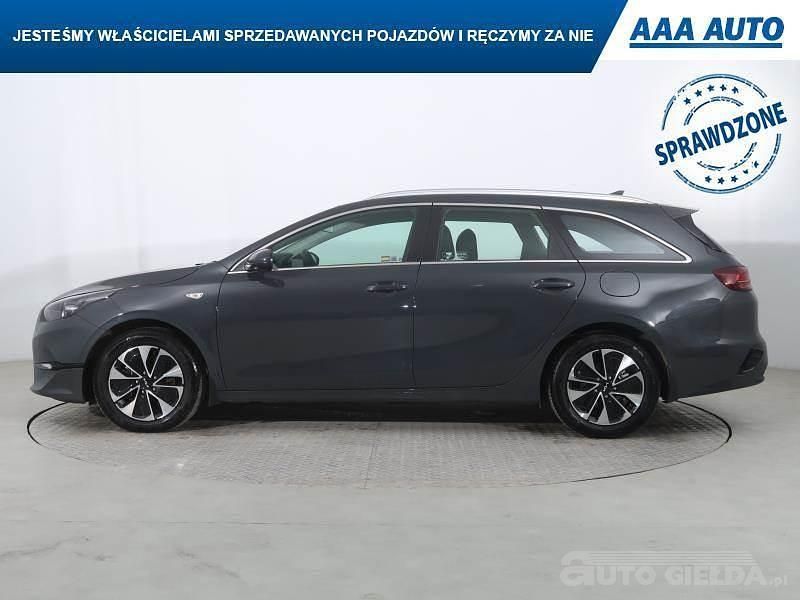 Używany Kia Ceed 2024 Szary Hatchback