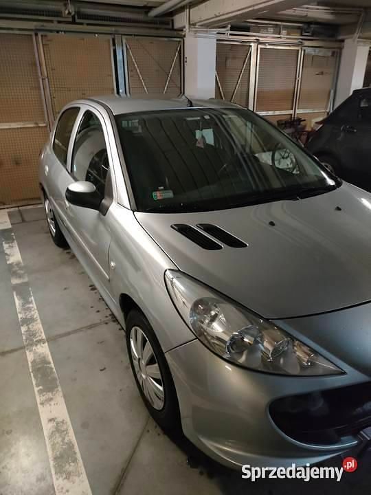 Srebrny Używany 2011 Peugeot 206+ Hatchback | 10 500 zł - Obraz 1/4
