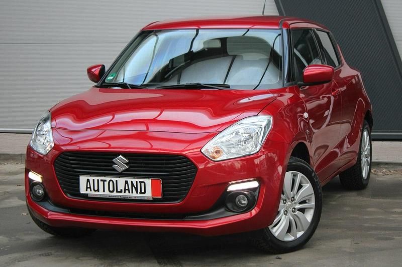 Używany Suzuki Swift 90 KM (66 kW) 2020 Czerwony ciemny (metalik) Hatchback