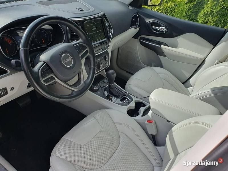 Biały Używany 2019 Jeep Cherokee SUV | 78 000 zł (Super Cena) - Obraz 1/4