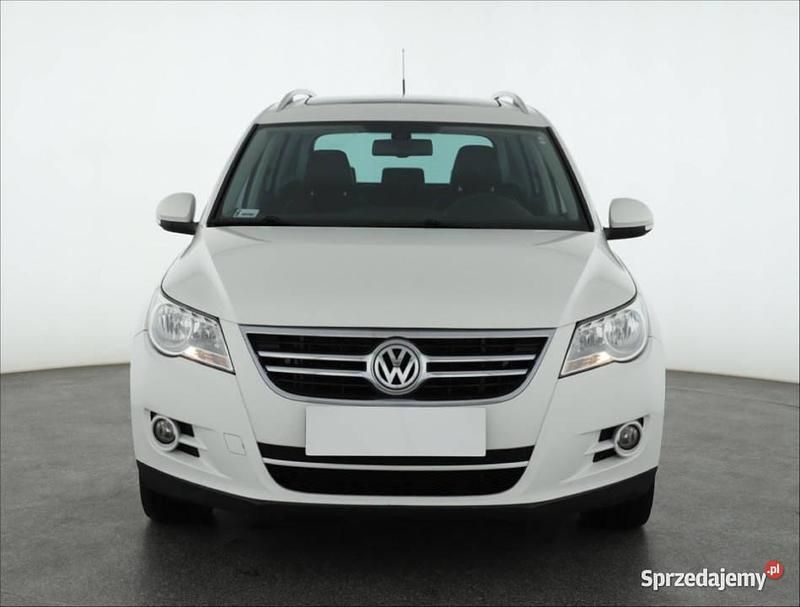 Biały Używany 2010 VW Tiguan SUV | 32 999 zł (Uczciwa cena) - Obraz 1/4