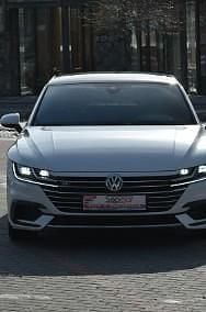 Używany VW Arteon R-line 150 KM (110 kW) 2019 Biały (metalik, perła) Hatchback
