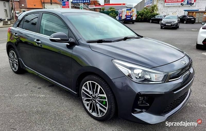 Szary Używany 2019 Kia Rio GT-Line Hatchback | 38 900 zł - Obraz 1/4