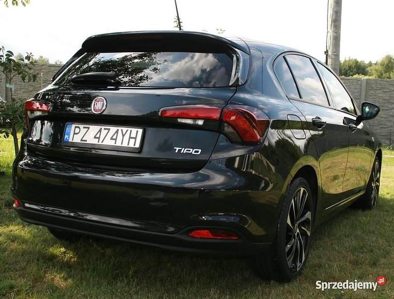 Używany 2017 Fiat Tipo Lounge | 39 900 zł (Uczciwa cena) - Obraz 1/4