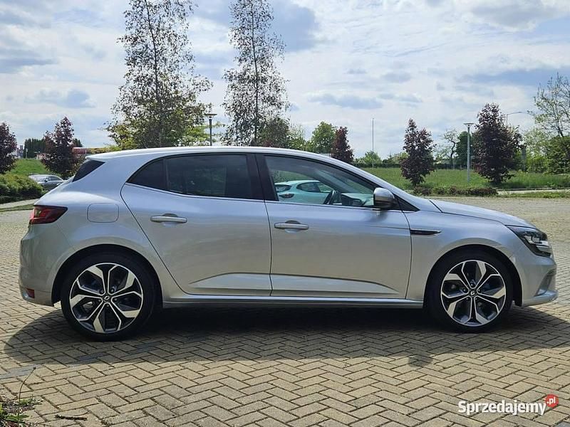 Używany Renault Mégane GT Line GT-Line 110 KM (80 kW) 2018 Srebrny Hatchback