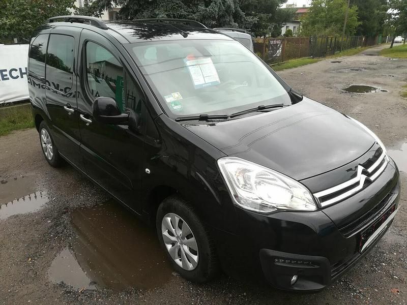 Używany Citroën Berlingo 2018 Czarny Minivan