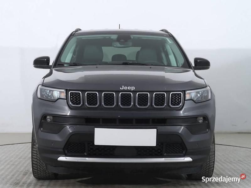 Szary Używany 2022 Jeep Compass SUV | 109 999 zł (Dość drogi) - Obraz 1/4