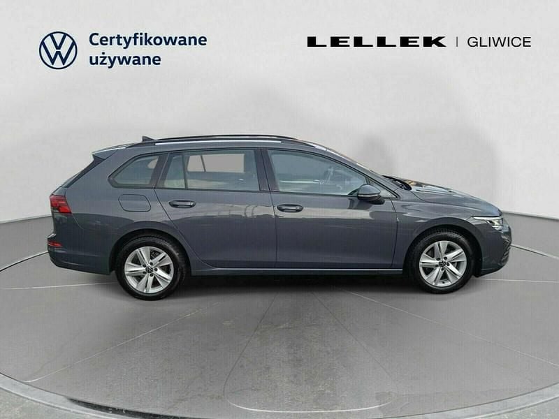 Używany VW Golf VIII 131 KM (96 kW) 2022 Kombi