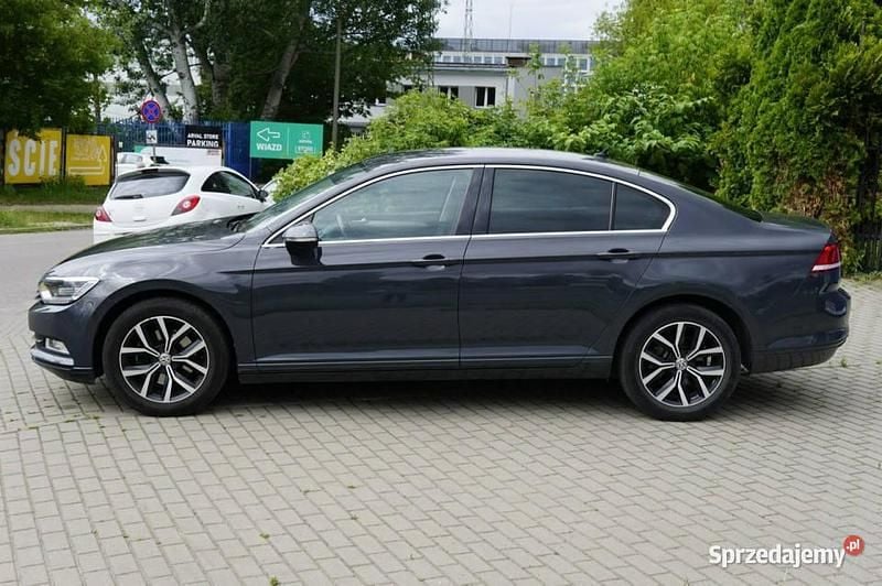 Używany VW Passat 150 KM (110 kW) 2019 Szary Sedan/Limuzyna