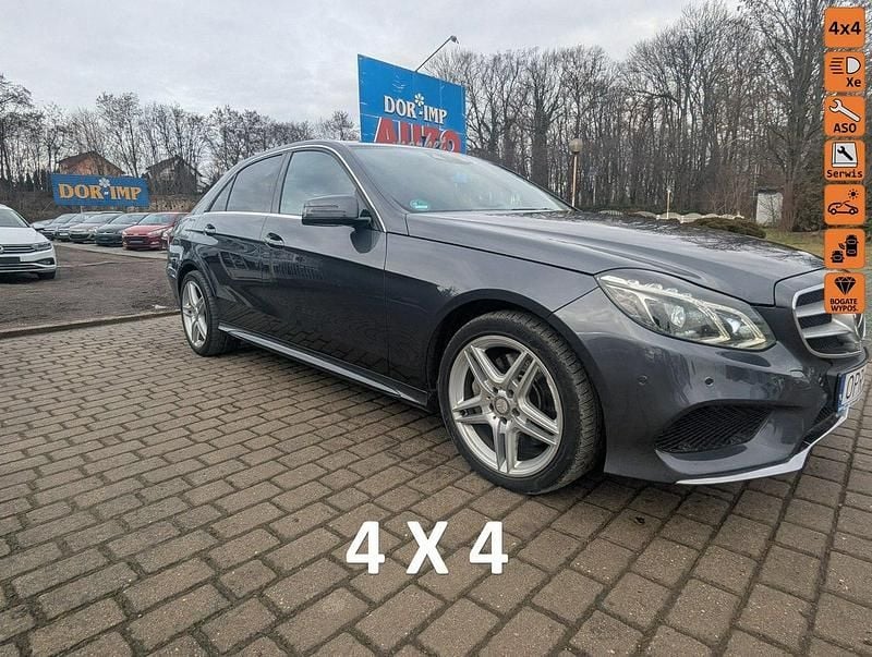 Szary (metalik) Używany 2014 Mercedes E350 Avantgarde Sedan/Limuzyna | 76 900 zł - Obraz 1/4