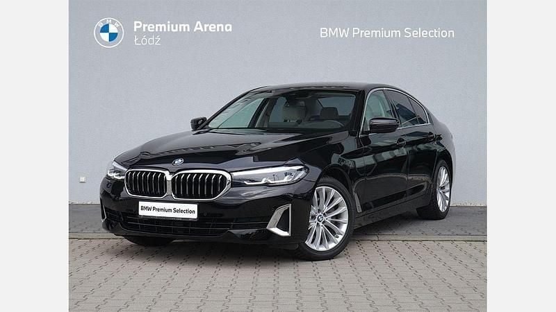 Czarny (metalik) Używany 2021 BMW 520 Luxury Line Sedan/Limuzyna | 149 900 zł (Dość drogi) - Obraz 1/3