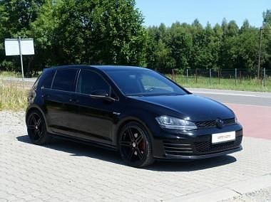 Czarny Używany 2015 VW Golf VII GTD Hatchback | 49 800 zł (Super Cena) - Obraz 1/4