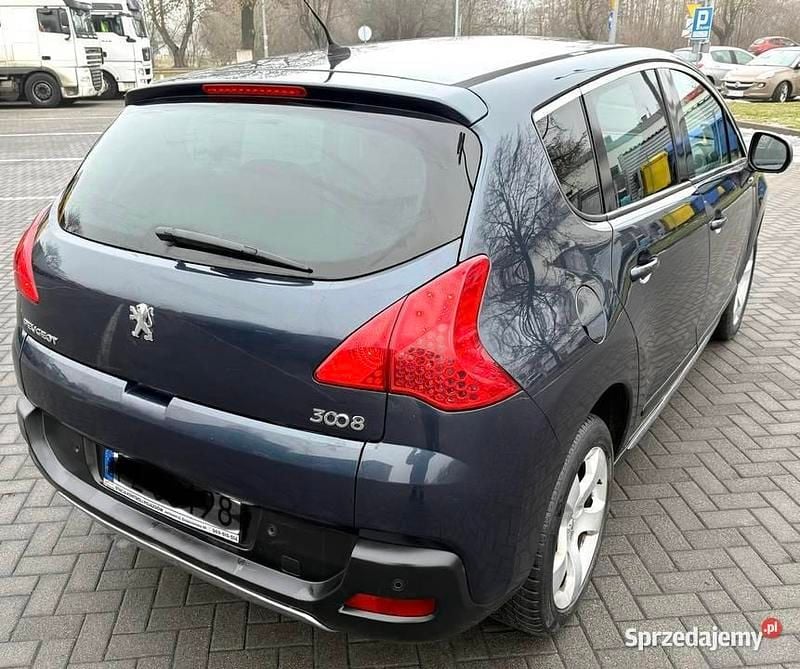 Używany Peugeot 3008 2012 Granatowy Kombi