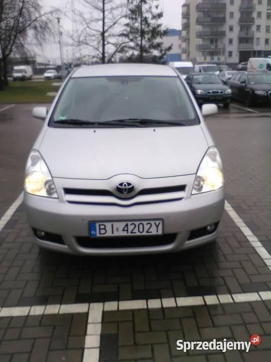 Srebrny Używany 2006 Toyota Corolla Verso Minivan | 13 500 zł (Uczciwa cena) - Obraz 1/4