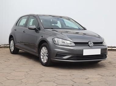 Szary Używany 2017 VW Golf VII Hatchback | 44 499 zł (Uczciwa cena) - Obraz 1/4