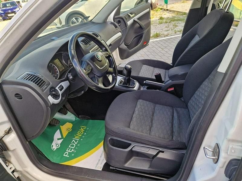Używany Skoda Octavia 104 KM (76 kW) 2011 Biały Kombi