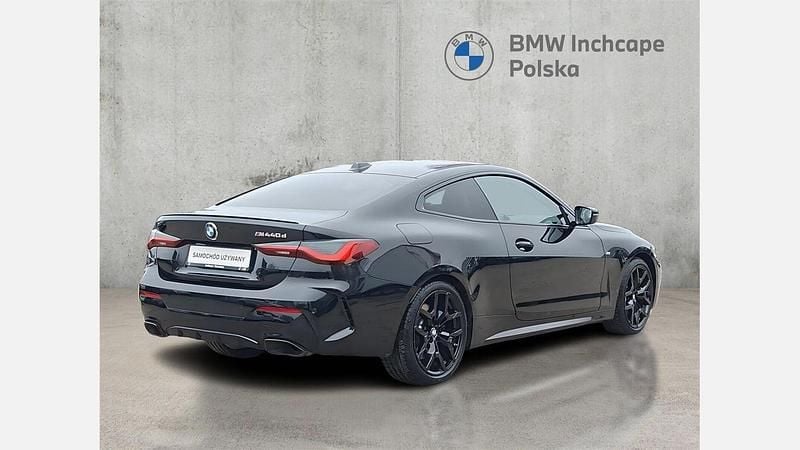 Używany BMW M440 Comfort Edition 340 KM (250 kW) 2025 Czarny szafir metalizowany Sedan/Limuzyna