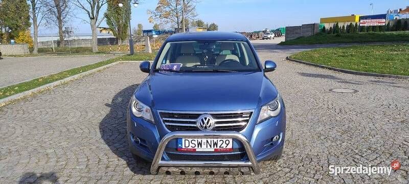 Niebieski Używany 2010 VW Tiguan R SUV | 41 500 zł - Obraz 1/4