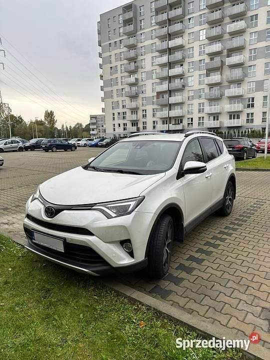 Używany 2016 Toyota RAV4 SUV | 68 000 zł (Uczciwa cena) - Obraz 1/4