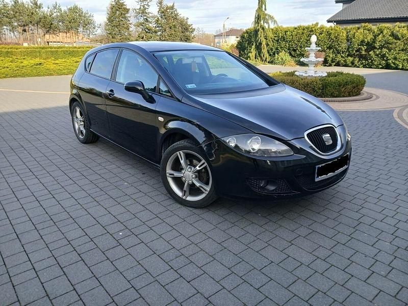 Czarny Używany 2009 Seat Leon Hatchback | 12 700 zł (Super Cena) - Obraz 1/4