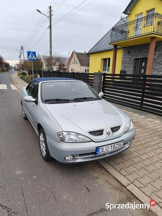 Srebrny Używany 2001 Renault Mégane Cabriolet Kabriolet | 6900 zł - Obraz 1/4