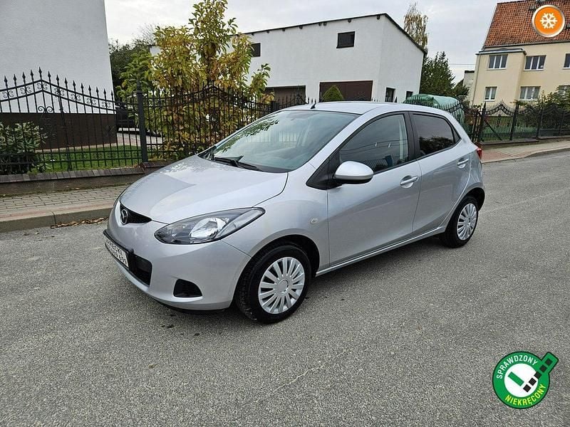 Srebrny Używany 2009 Mazda 2 Hatchback | 11 499 zł (Uczciwa cena) - Obraz 1/4
