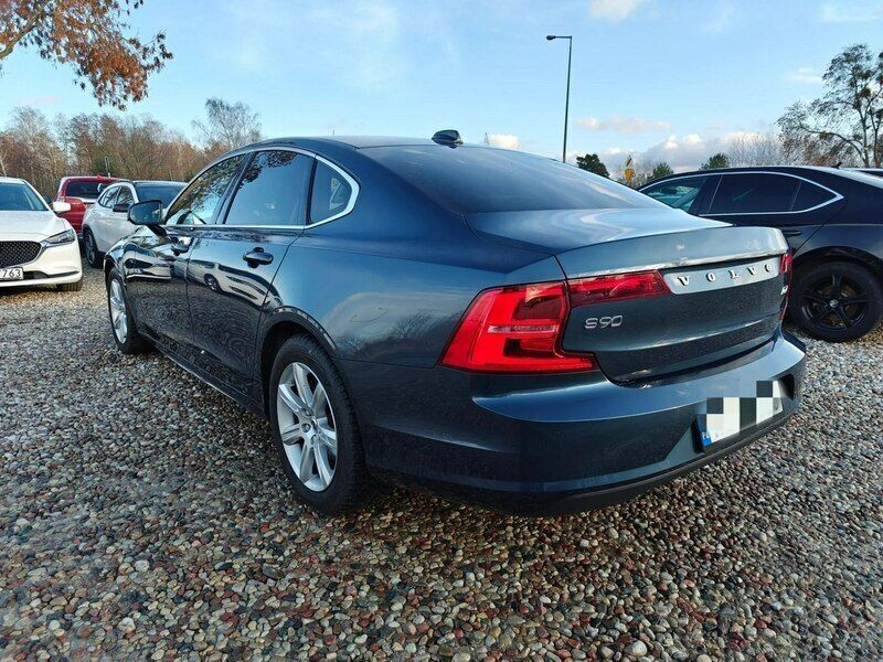 Używany Volvo S90 150 KM (110 kW) 2018 Inny (metalik) Sedan/Limuzyna