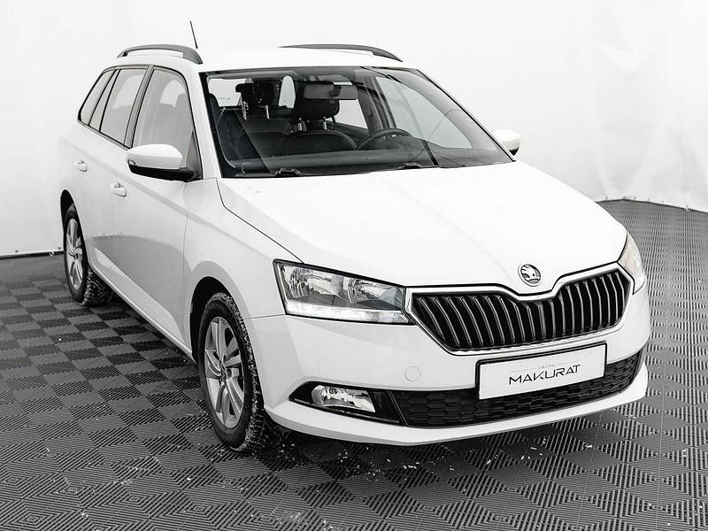Używany Skoda Fabia Ambition 95 KM (69 kW) 2021 Biały Kombi