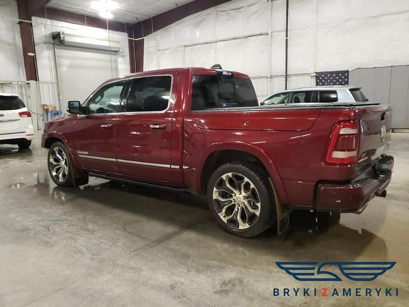 Bordowy Używany 2022 RAM 1500 Pickup | 110 150 zł - Obraz 1/3