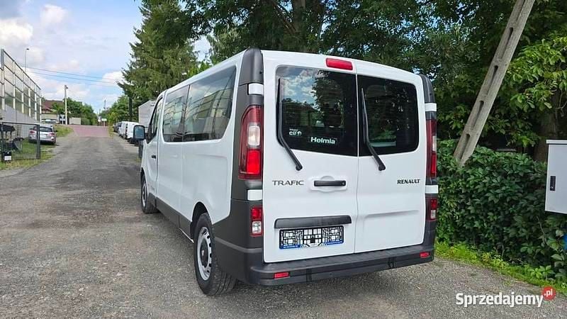 Biały Używany 2015 Renault Trafic Minivan | 59 999 zł (Dobra cena) - Obraz 1/4