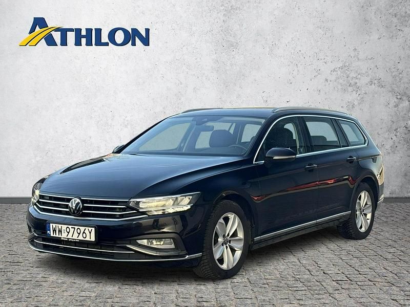 Czarny (metalik) Używany 2023 VW Passat Kombi | 122 200 zł (Drogi) - Obraz 1/4