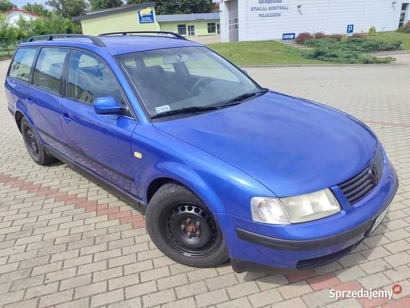 Niebieski Używany 1999 VW Passat Kombi | 3900 zł (Uczciwa cena) - Obraz 1/4