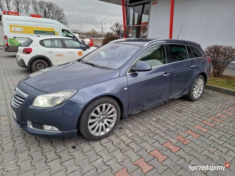 Używany Opel Insignia 2010 Grafitowy Sedan/Limuzyna