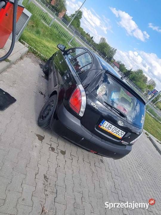 Używany Kia Rio 2005 Czarny Sedan/Limuzyna